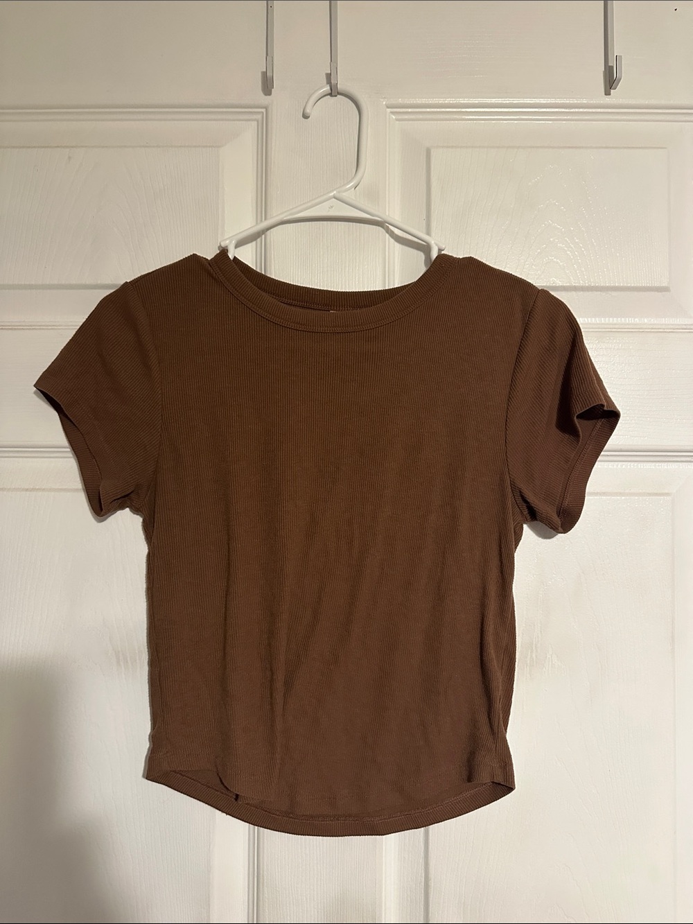 Old Navy Ultralight Go-Dry Everyday Crewneck Short Sleeve Top - Chocolate Brown